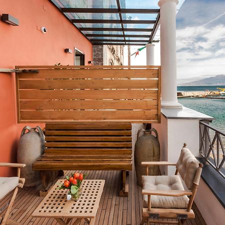 Yacht Club Capo Cervo Suites B&B ソレント エクステリア 写真
