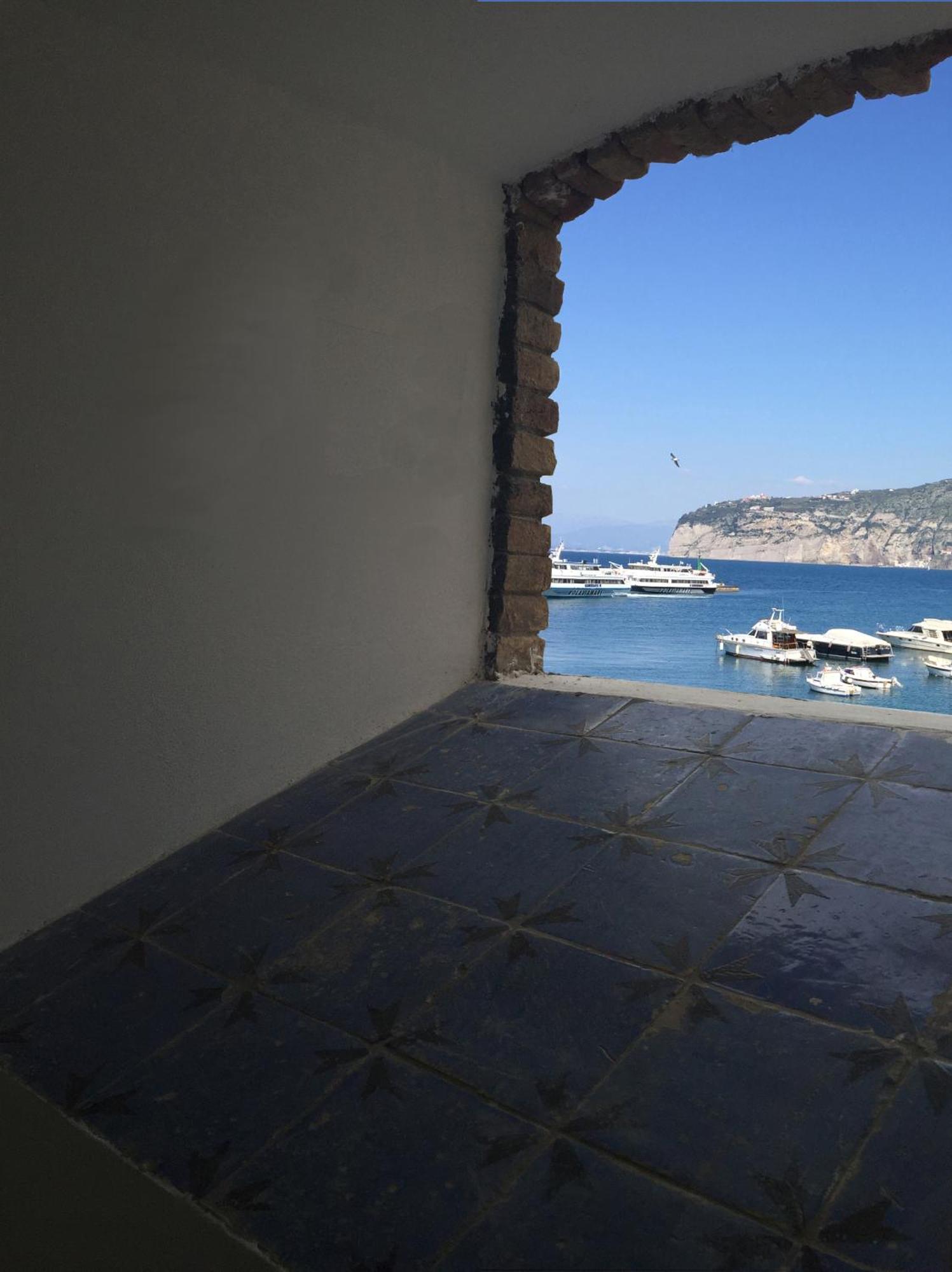 Yacht Club Capo Cervo Suites B&B ソレント エクステリア 写真